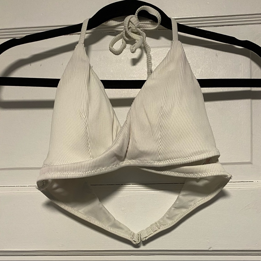 Ardene white bikini top with under boob never worn